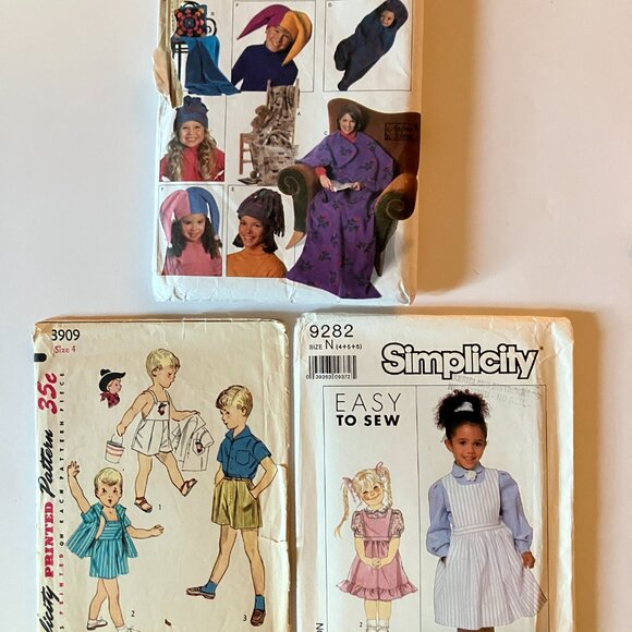 Lot of 9 Vintage Sewing Patterns Simplicity and McCalls Childrens Sizes 2-6 - Picture 5 of 6